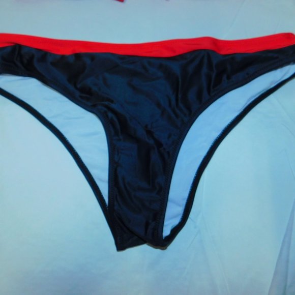 NEW SCENNEK 2 pc. Bikini Red top/Black/Red bottoms Small - Picture 5 of 7